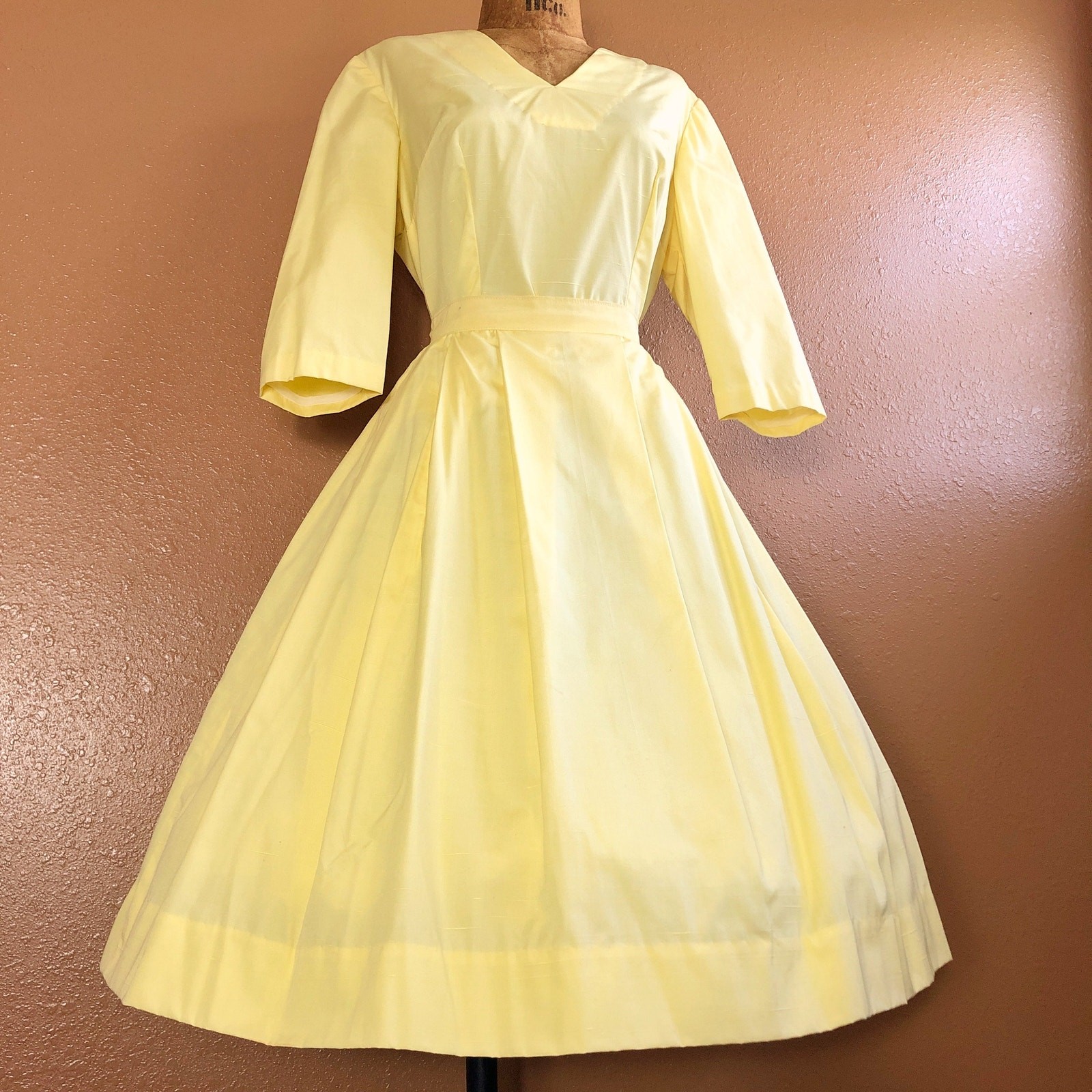 Vintage 50s Butter Yellow Handmade 2pc Blouse & Full Skirt Set XS