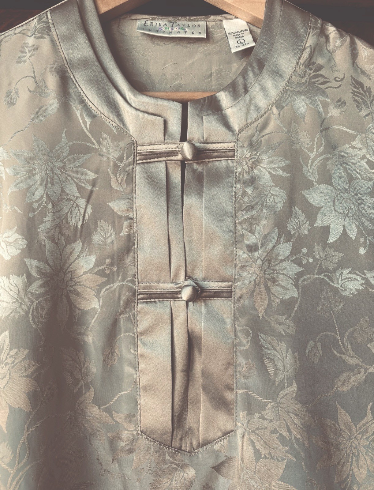 VINTAGE ERIKA TAYLOR INTIMATES Gold Long Sleeve Floral Print Night Shirt Size L