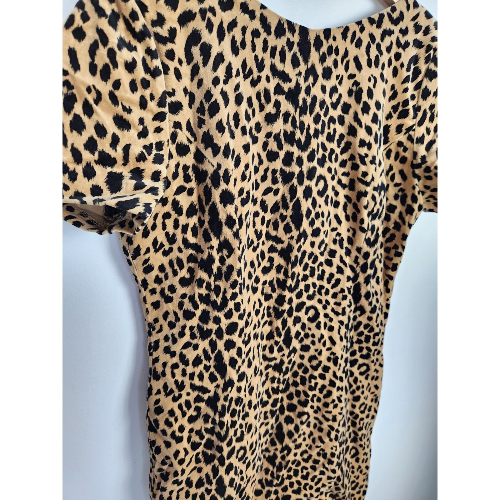 Vtg. Misty Lane Women’s Sz. 12 Velvet Leopard Print Short Sleeve Sheath Dress