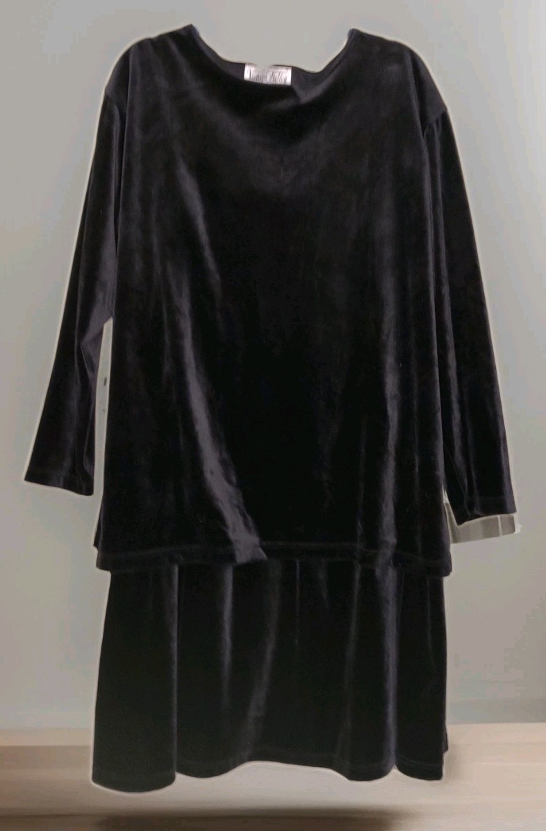 Vintage Victoria Holley – 2PC Black Velour Tunic & Skirt Set – Women’s Size 1XL