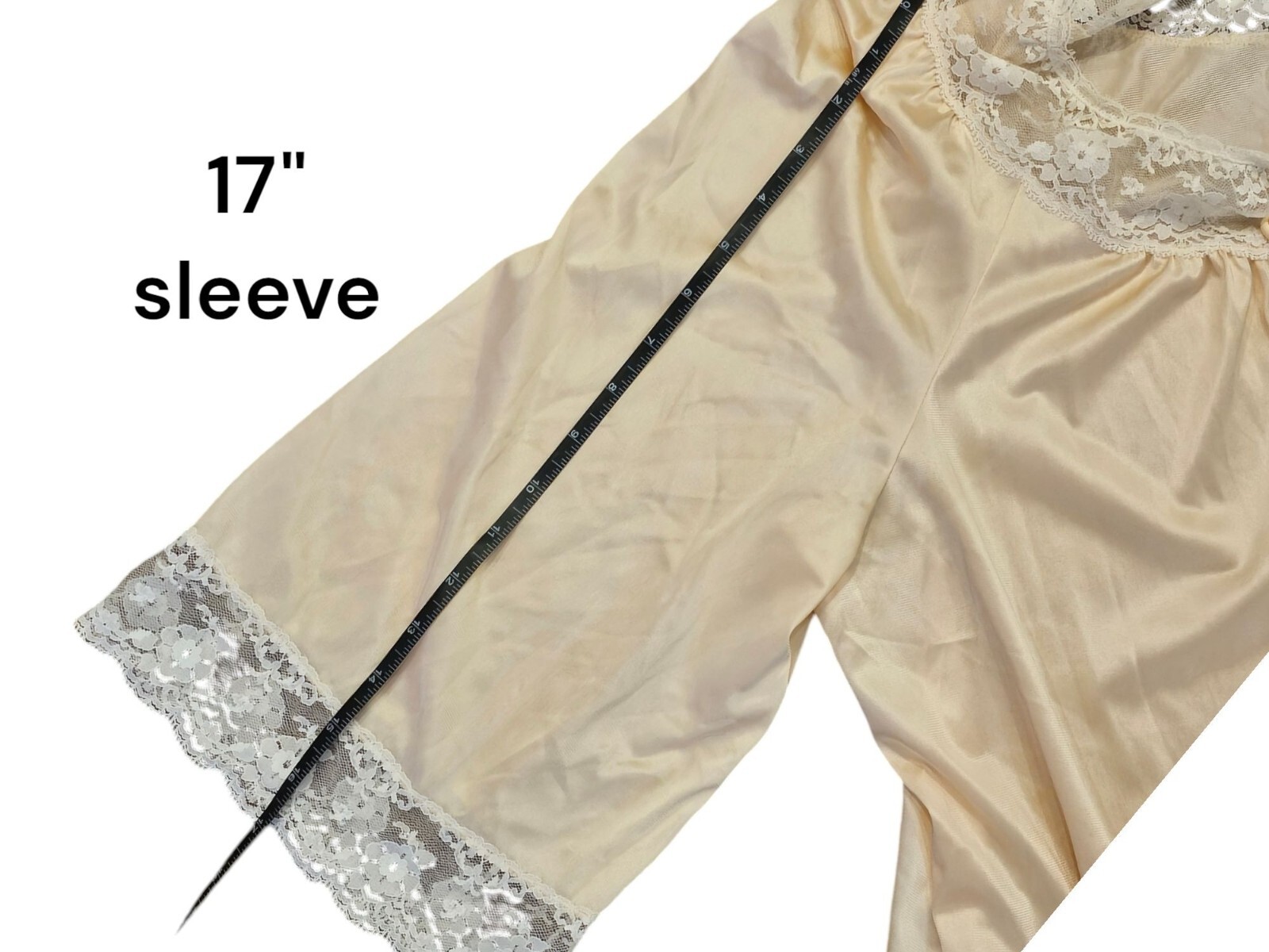 Vintage Satin Robe House Coat With Lace Trim & Covered Buttons M/L 24″W x 37″L