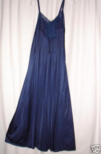 Vintage Vanity Fair Gown Nightgown size 34 Navy Blue 88 inch Full Sweep Bottom