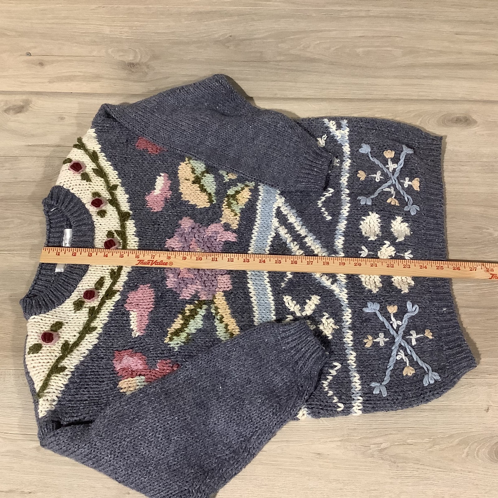 VTG Needles & Yarn Knit Sweater Floral Embroidered Crocheted Sz L Grandma Granny