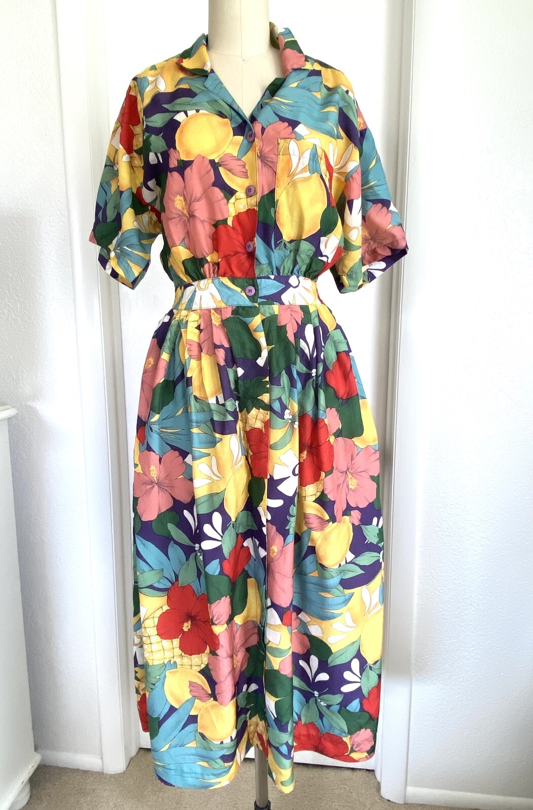VTG CAROL ANDERSON TROPICAL FLORAL W/ FRUIT RAYON DRESS SZ S COLORFUL
