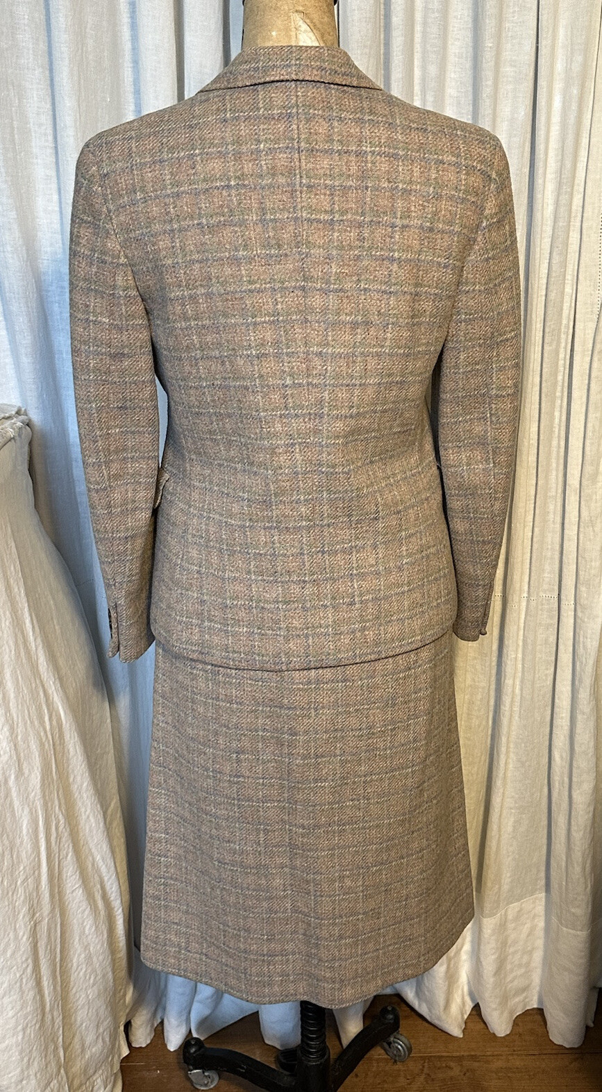 Vintage Ms.Sero Womens Pale Beige/Pink/Blue Wool Plaid Skirt Suit Sz 8 used