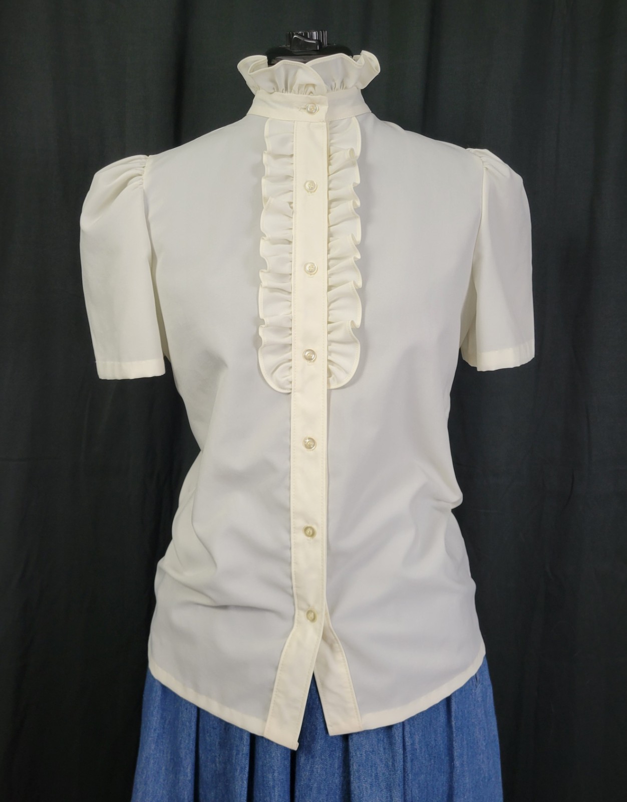 Vintage Lucky Winner Ivory S/S Blouse w Ruffled Collar & Placket Size 9/10