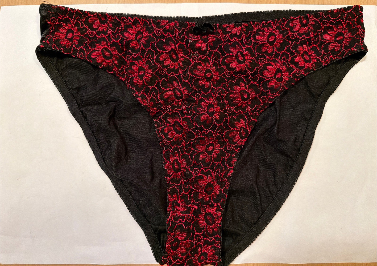 Vintage Jolie Silky Bikini Panties Black With Red Lace Size 7 Second Skin