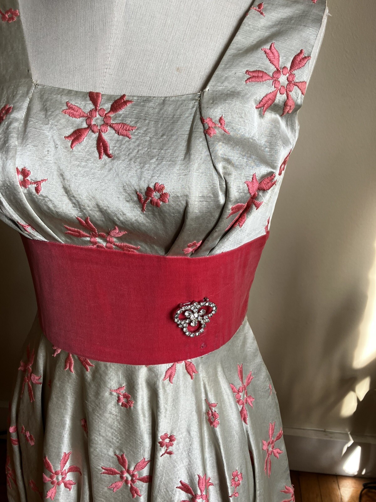 1950’s Party Dress Embroidered Celadon and Pink Vintage XS Fit and Flare $195