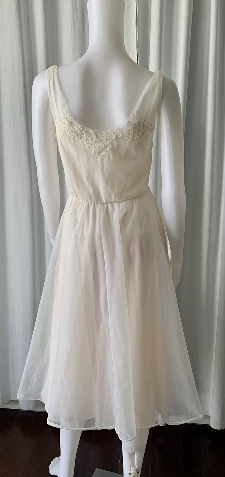Vintage 50s Vanity Fair White Lace Slip Sz 32