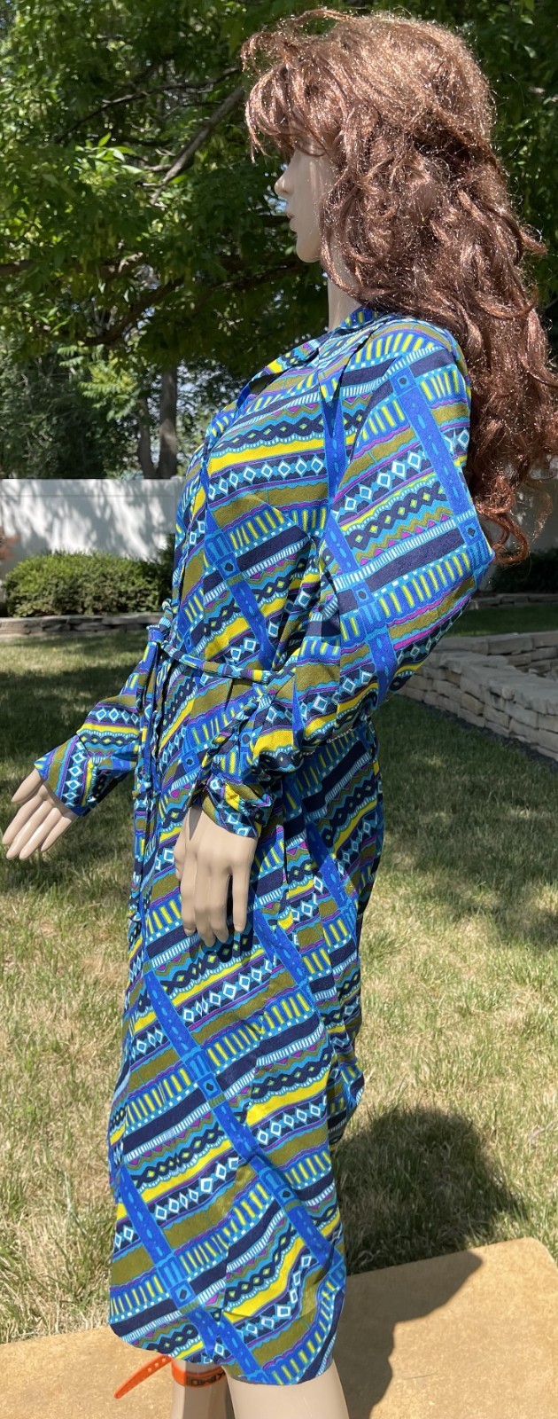 vtg 60s PSYCHEDELIC PRINT dress dagger collar crepe fabric covered buttons Large
