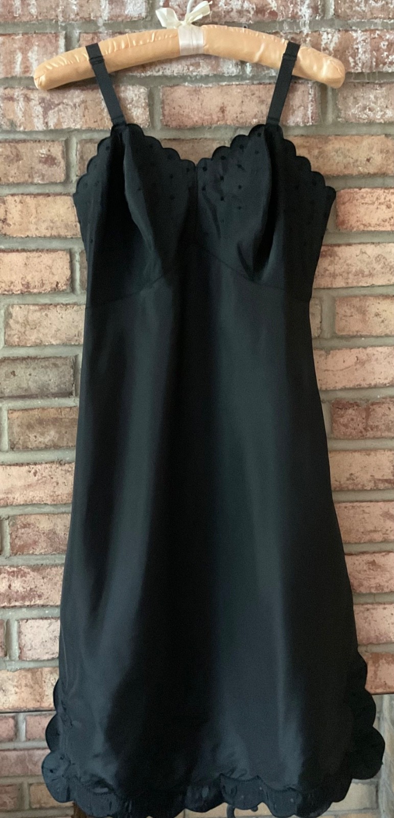 VTG BARBIZON TAFFETA BLEND 'TAFREDDA’ 'CANDIE’ SZ 9 BLACK FULL SLIP MINT UNWORN