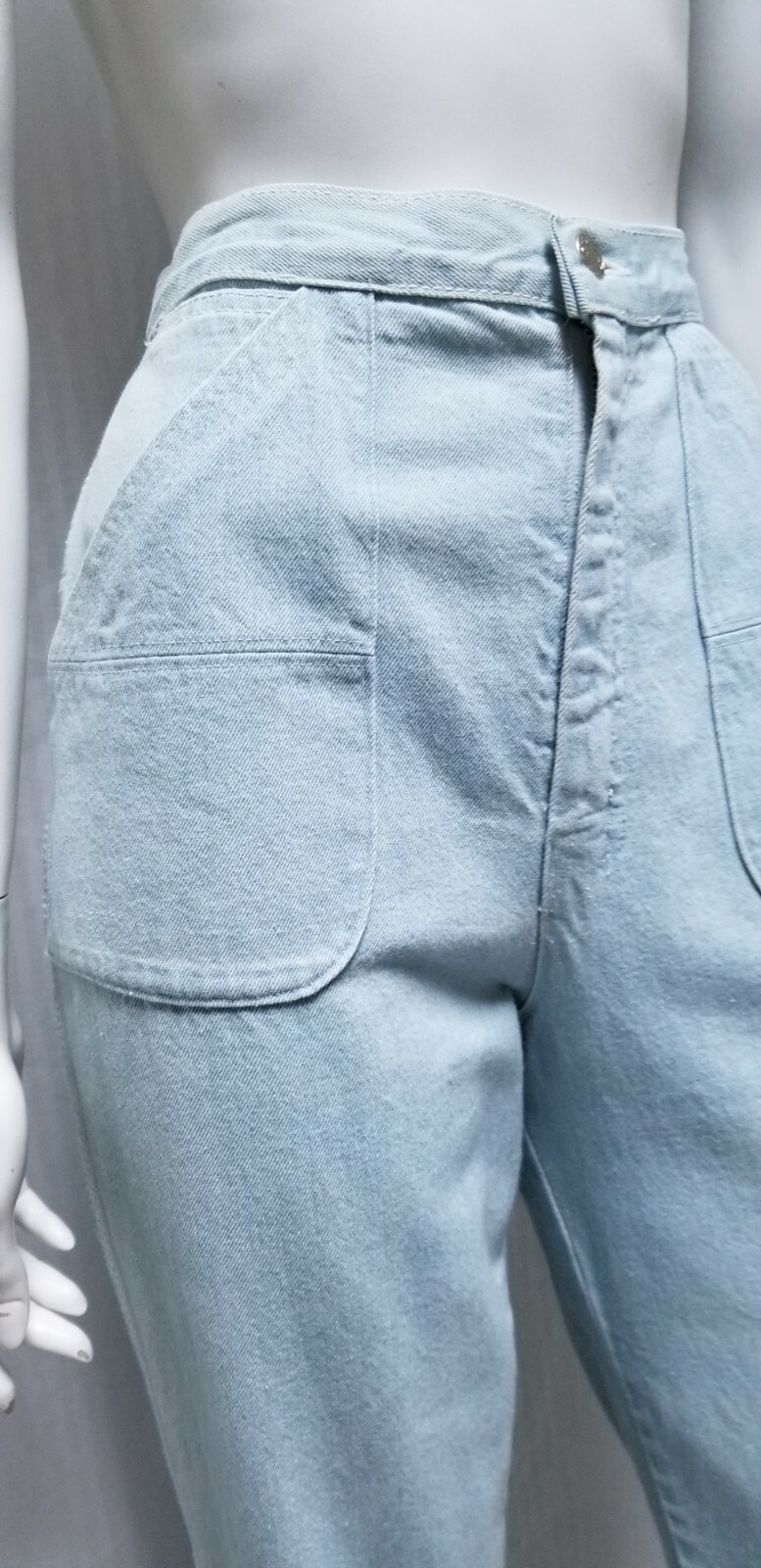 Vintage Light Wash High Rise Straight Leg Jeans W 29″ x L 30″