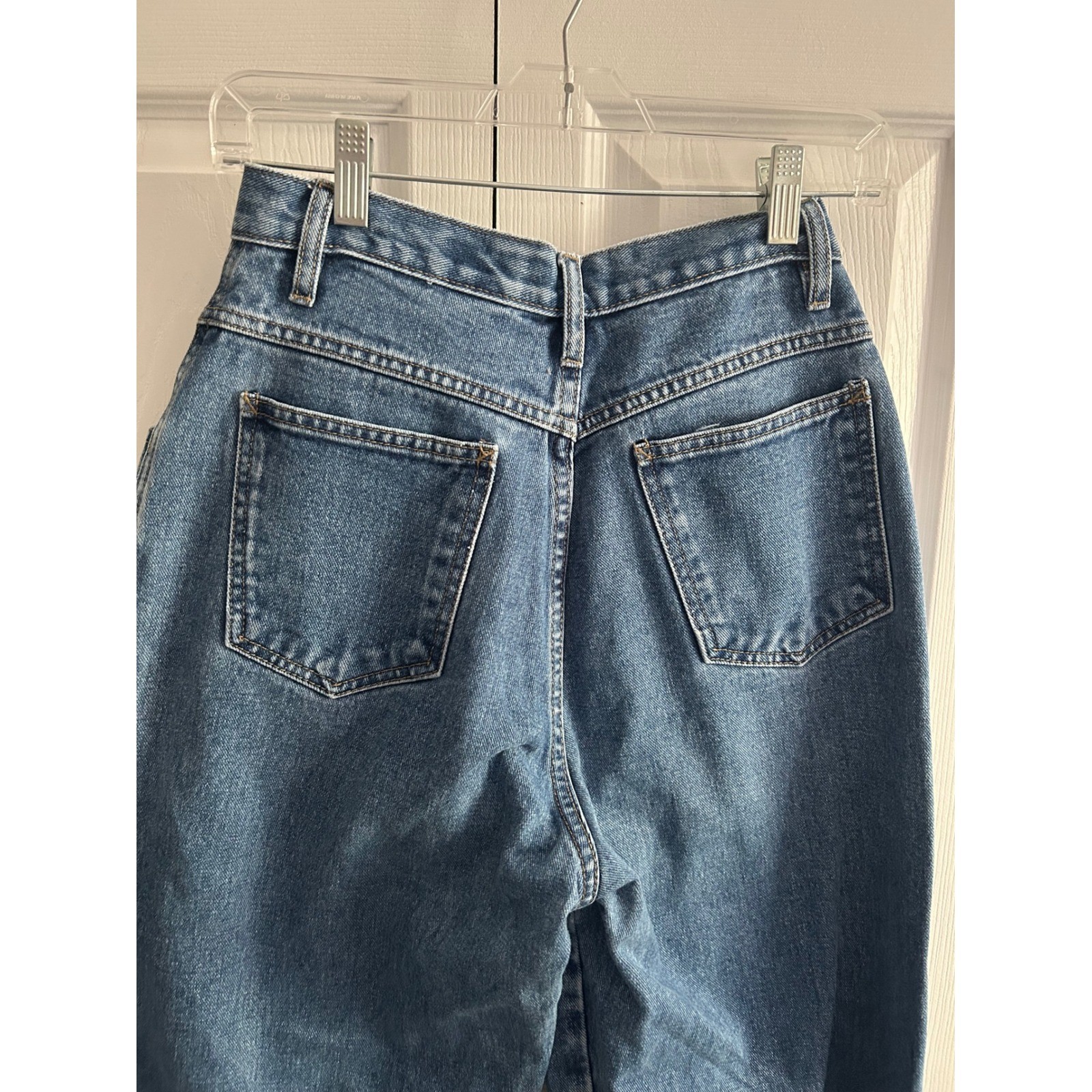 Passports Vintage High Waisted Tapered Leg Jeans Medium Wash Blue Denim Size 6