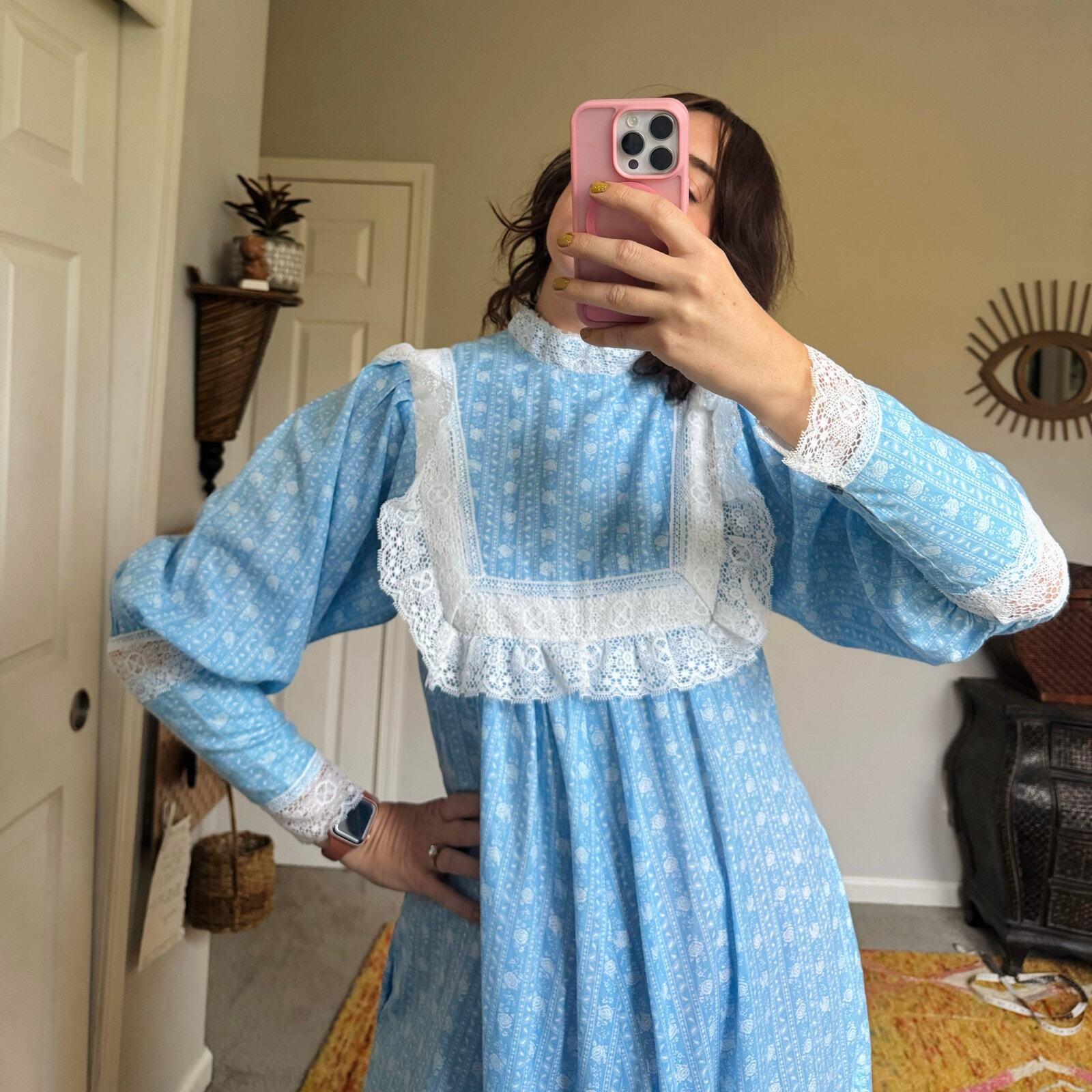 Vintage 70s prairie dress lace trim sky blue white floral leg of mutton sleeve M