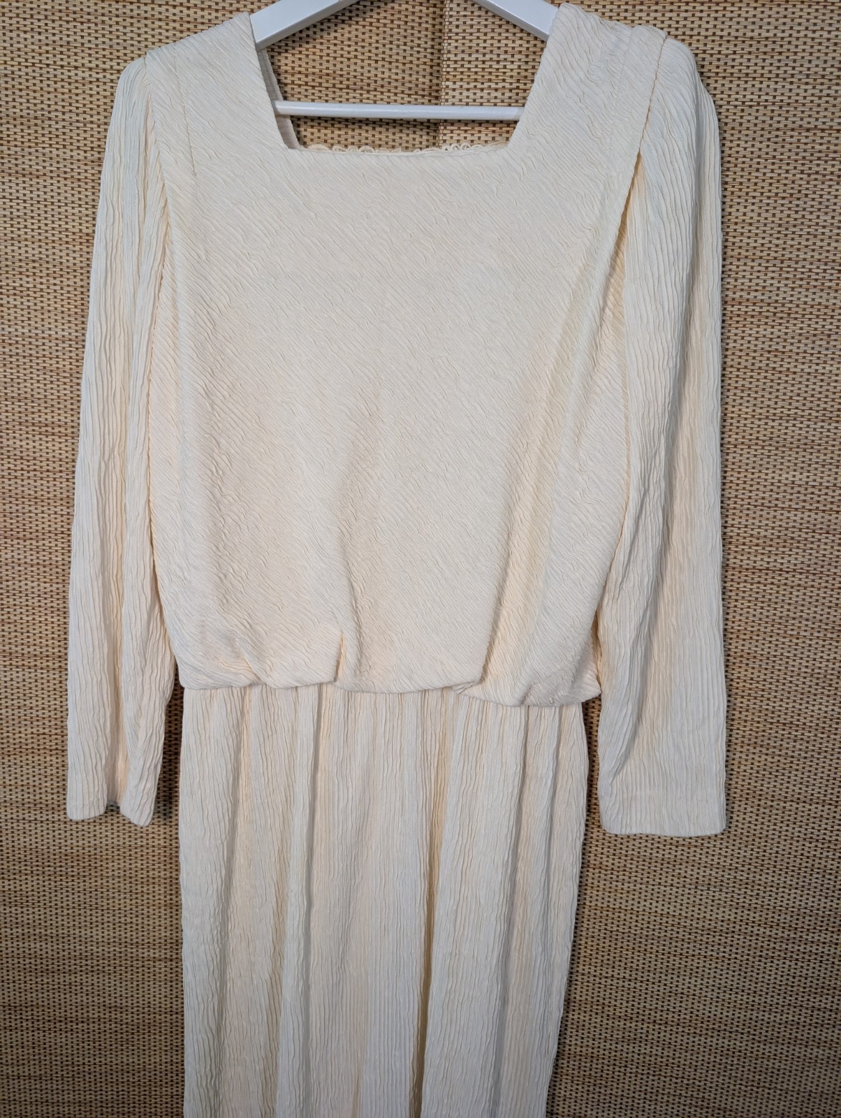 Vintage Long Sleeve Cream Dress 12P Made in USA Cream Crepe Lace Chiffon Wedding