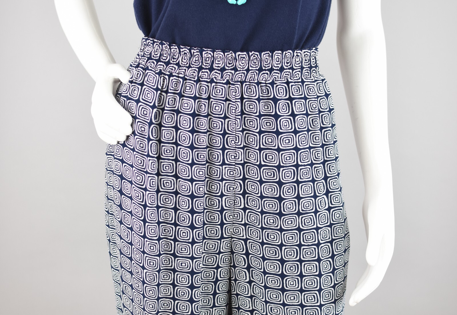 Vintage Navy Blue & White Elastic Waist Easy Pants, Women’s 28 – 33″ Waist