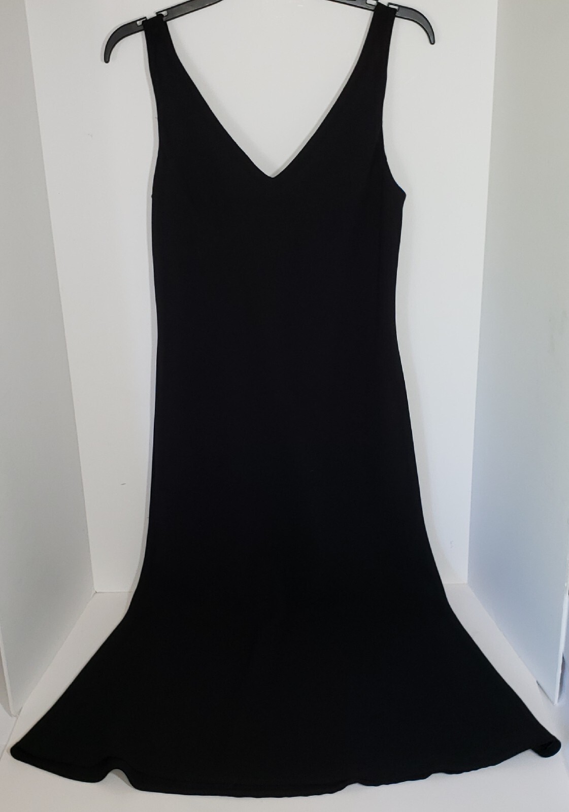 Vintage 90’s Jones New York Women’s Long Black Sleeveless Dress V Neck Size 14
