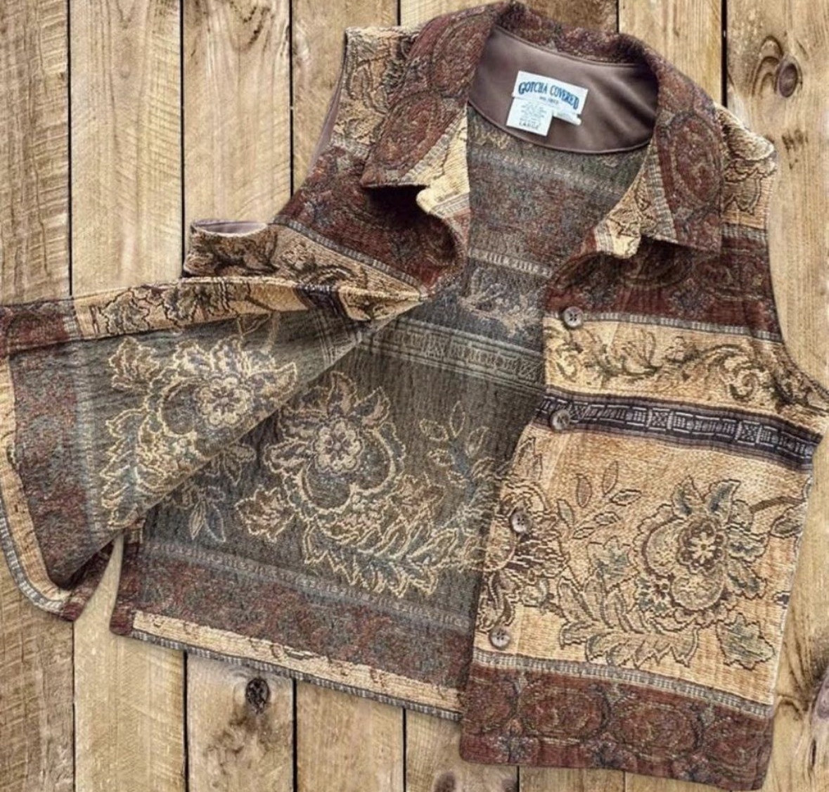 Vintage tapestry vest by Gotcha Covered 🧵🍂✨