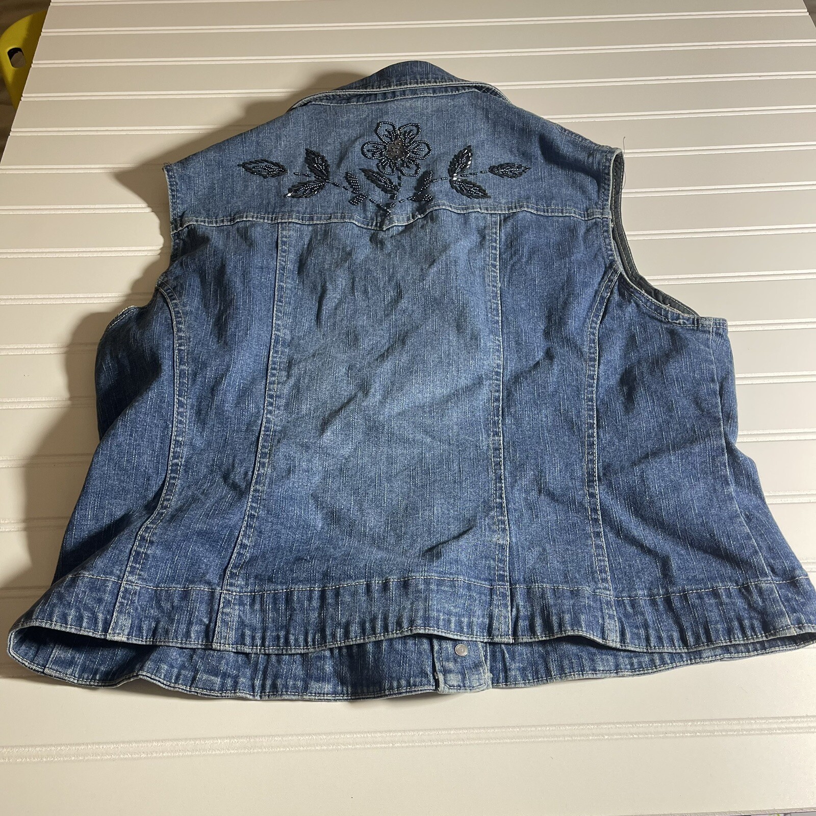Flashback Vintage 1990’s Womens Beaded Floral Denim Jean Vest – Petite Medium