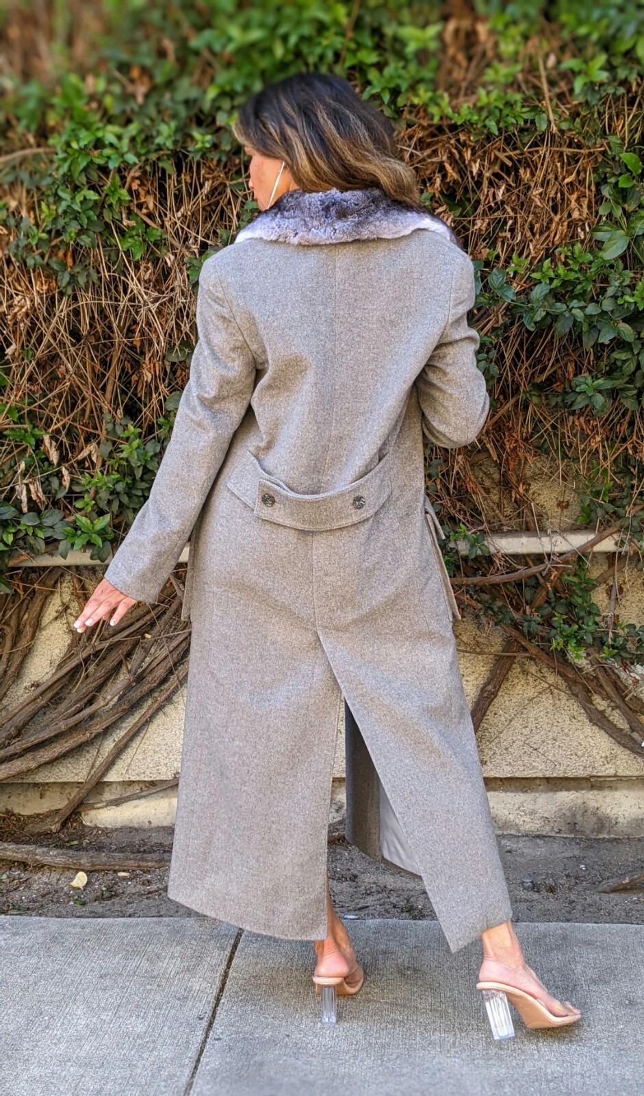 Vintage Valentino Boutique Cashmere Coat Chinchilla Fur Collar Size 8-10 Large