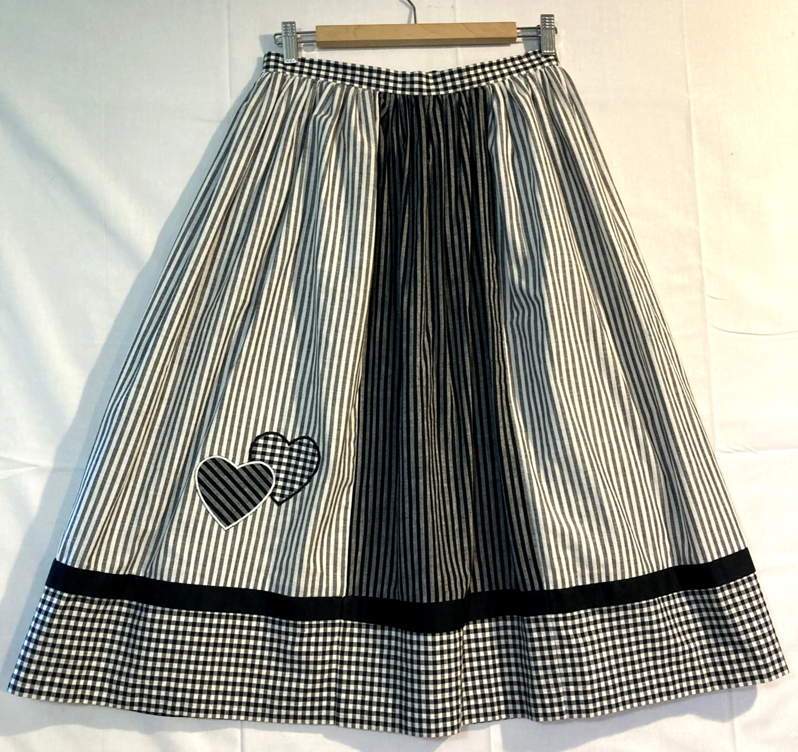 Vtg Distler Trachten Dirndl Skirt Womens 40 Black Button Midi Boho Oktoberfest