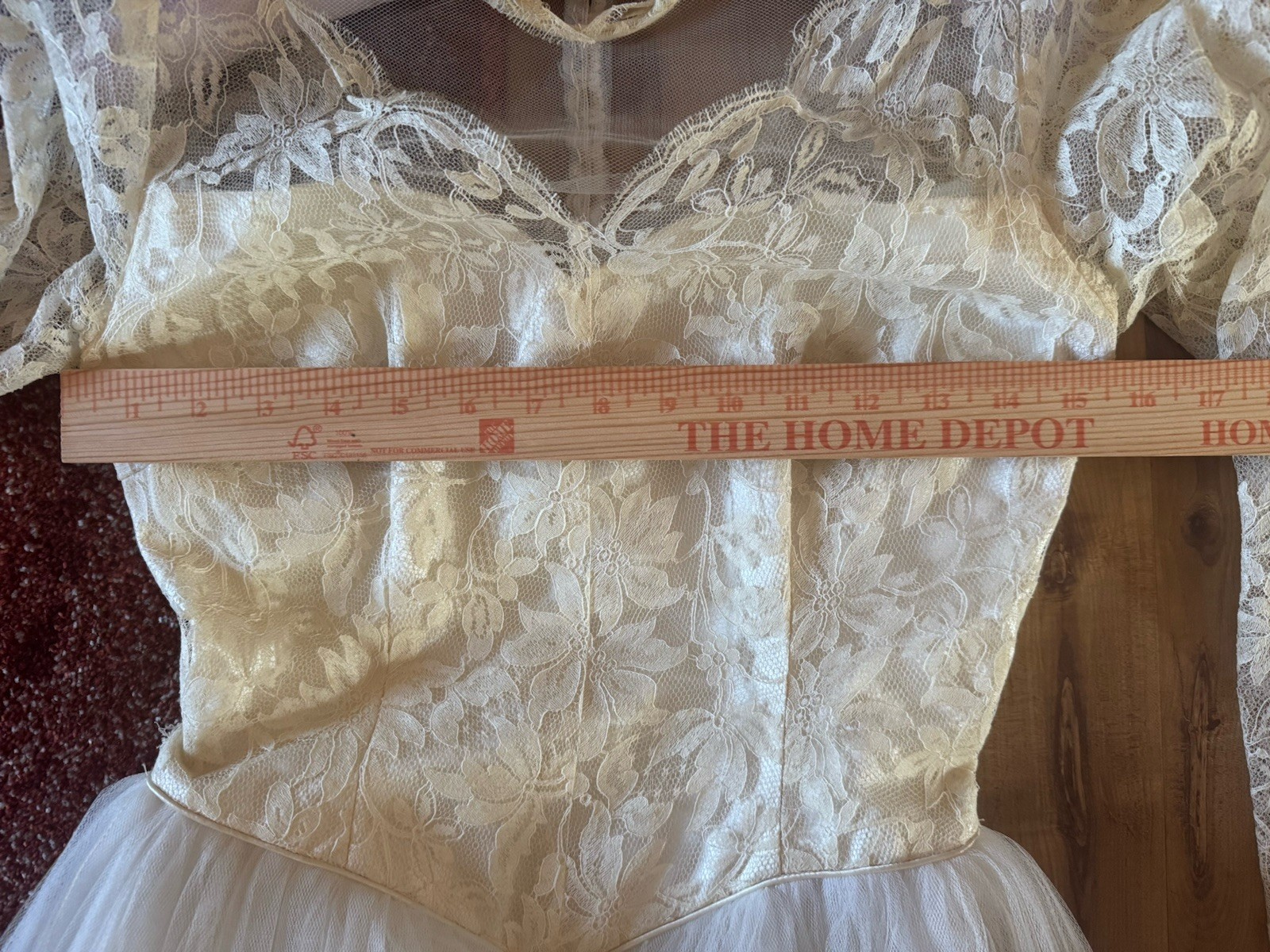 Vintage 1950s Ivory Wedding Dress, Lace And Tulle, XS,