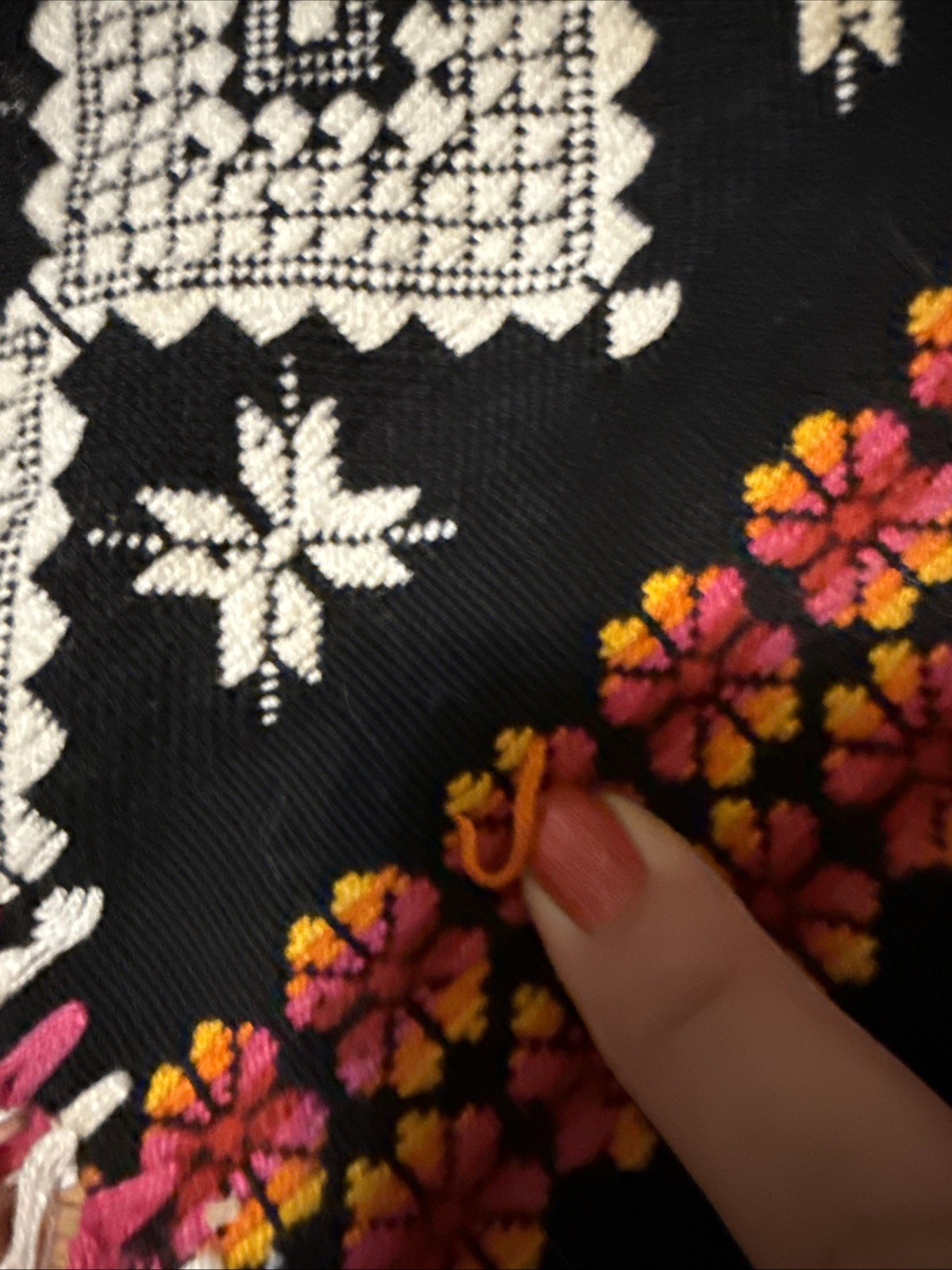 Vintage V Shaped WOMENS Poncho One Size Boho Hippie Pullover Coverup FLAWS Shawl