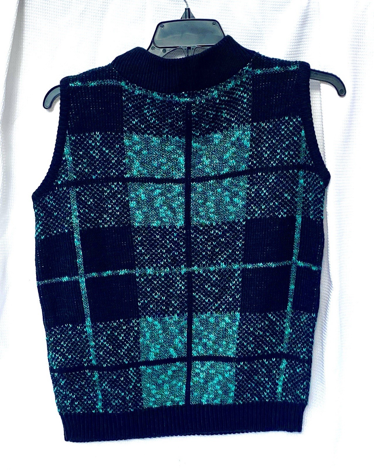 Vintage Sweater Vest Green And Black Plaid Size M