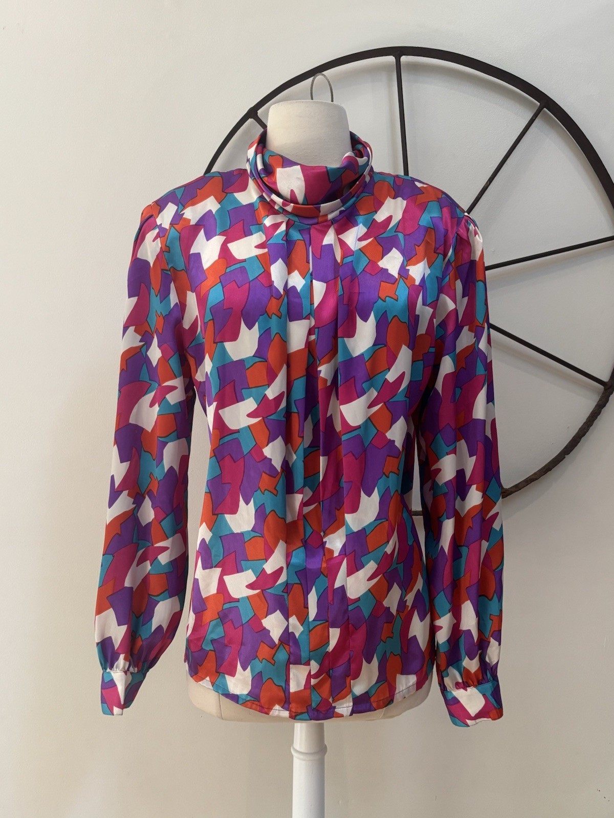 Vintage 1980s Nicola satin strong shoulder geometric colorful blouse 16