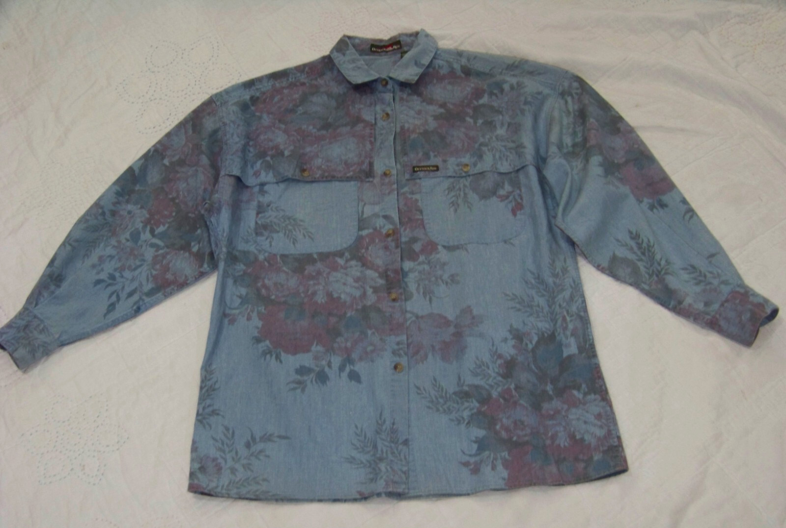 Women’s Vintage Outback Red LS Button Front Shirt – S
