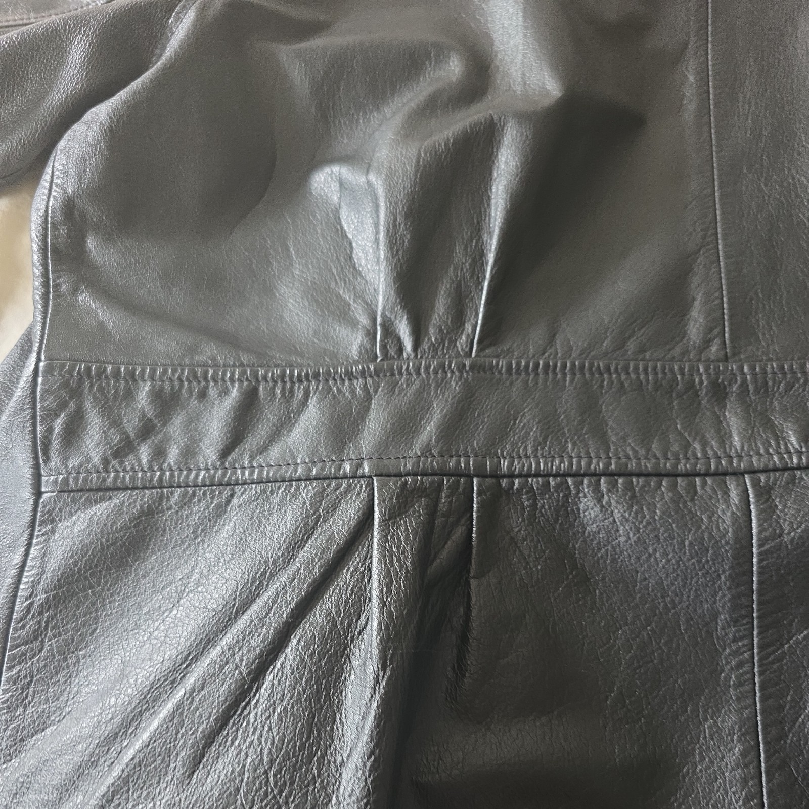 Wilson Black Leather Jacket 1X Lining w Zipper Front Well Maintained 2 F Pockets