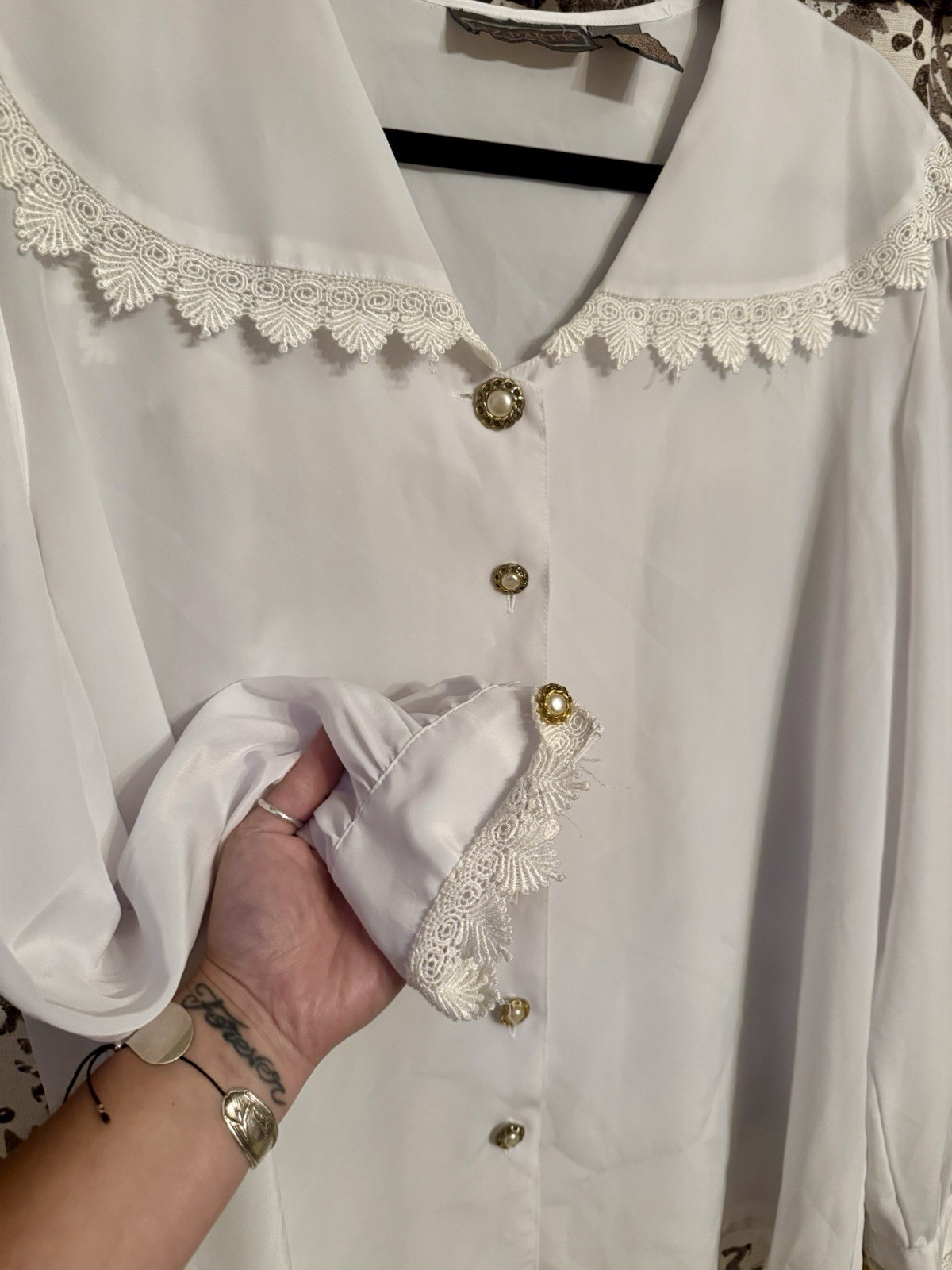 Vintage Liz Baker White Dressy Blouse Size 18