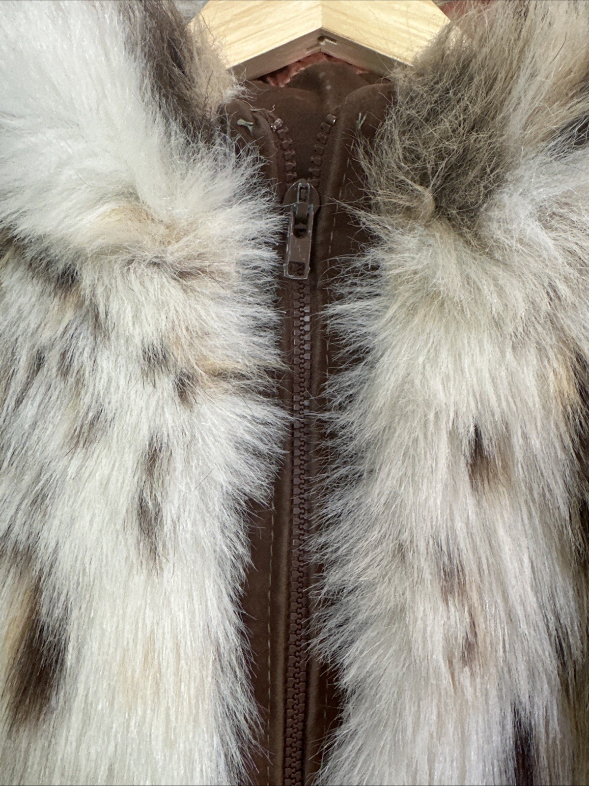 Vintage Russell Taylor Faux Lynx Jacket Small To Medium. Beautiful! Suede Trim.
