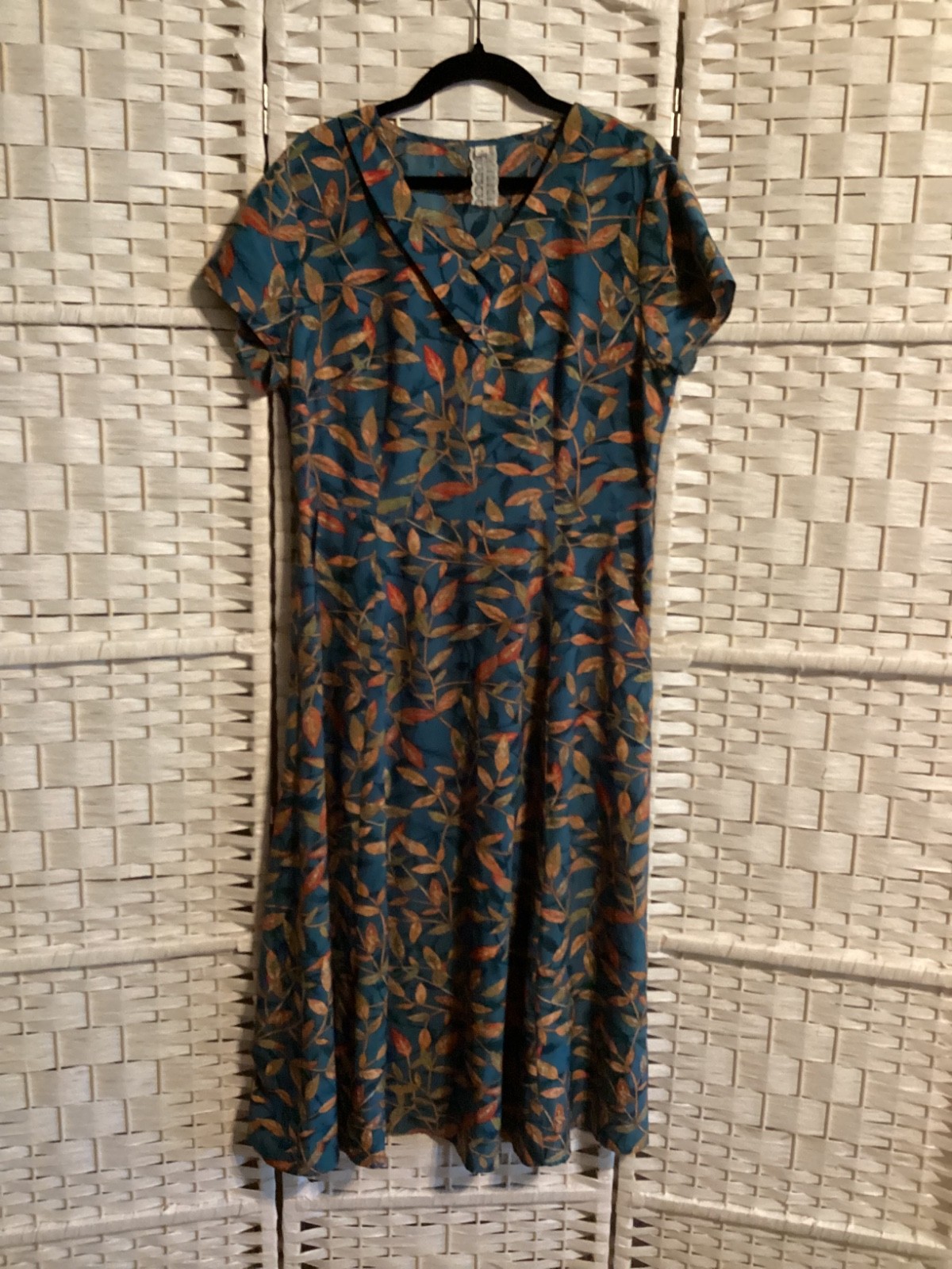 Vintage Blue leaf print polyester Midi Dress Fit and Flare Short Sleeve sz L