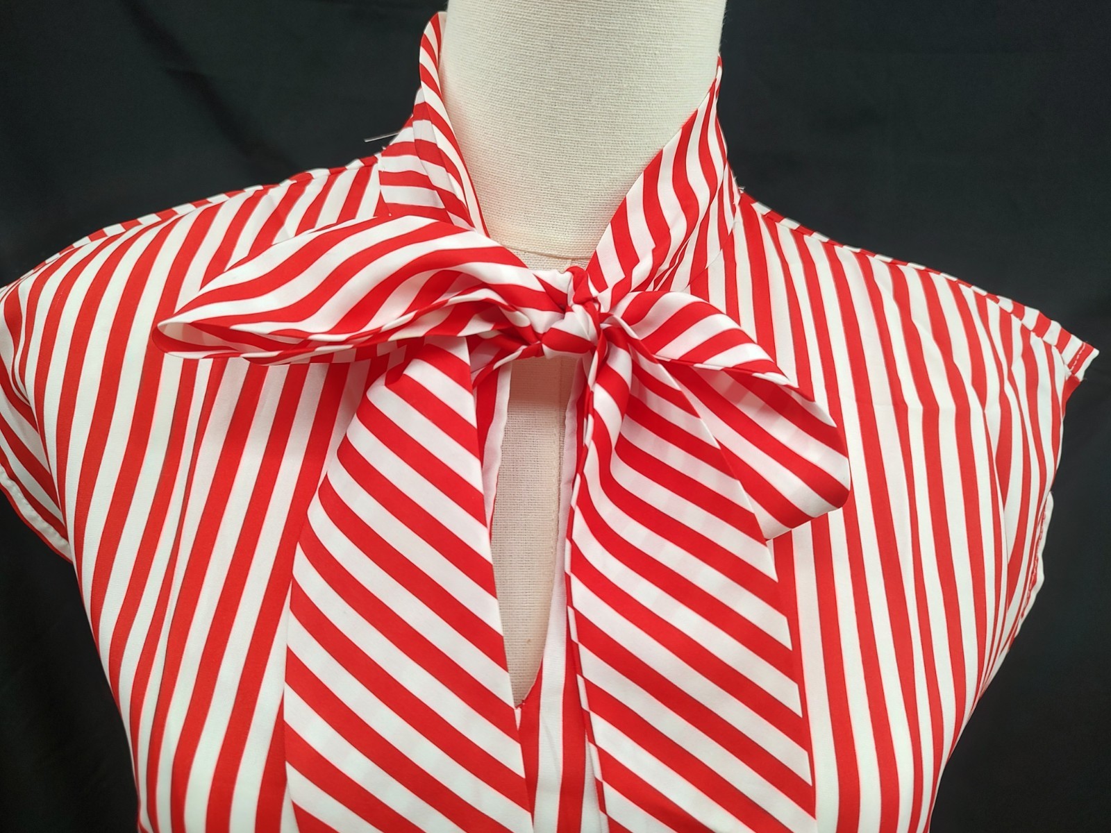 70’s Vintage Day Dress Casual Red & White Stripe Bow Neck White Skirt Summer 12