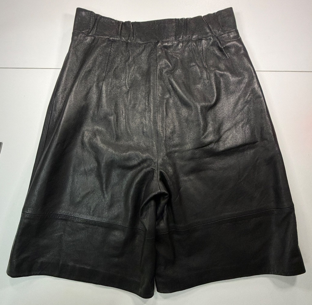 Vintage 80’s Lambskin Shorts Genuine Leather Black High-Waist Paneled Pleated 10
