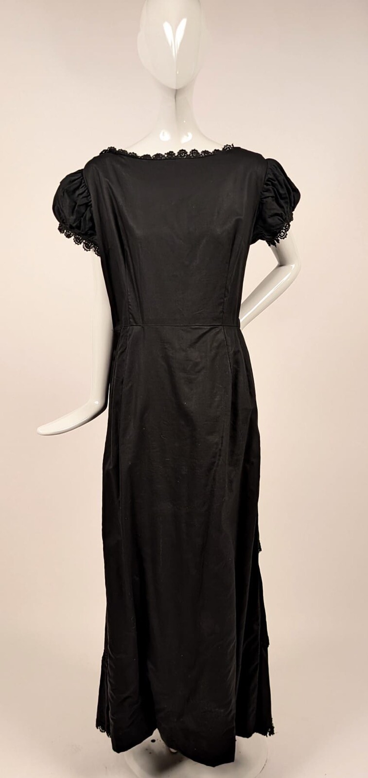 1970’S BLACK POLISHED COTTON LONG DRESS W TIERED REAR RUFFLES