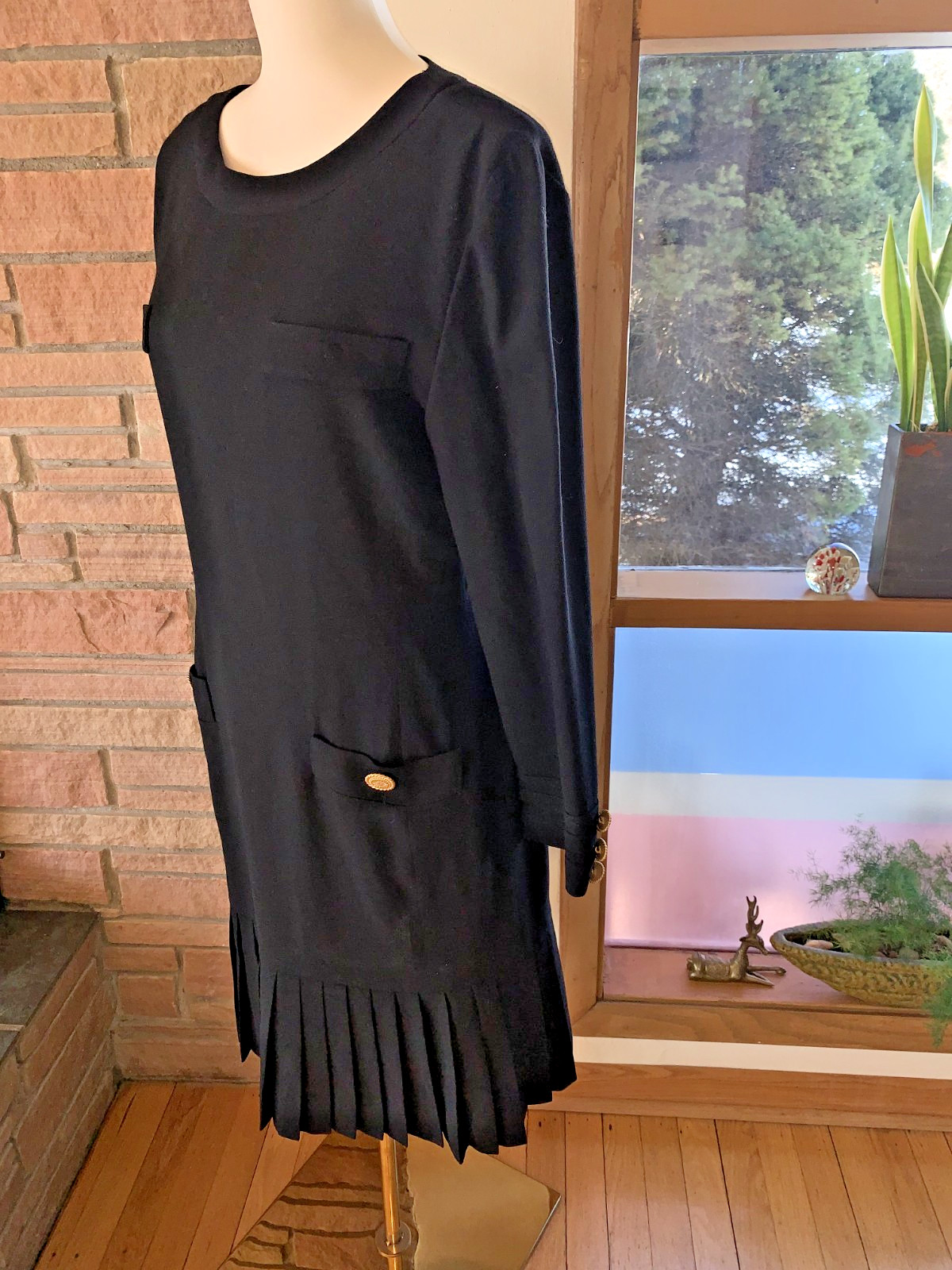 Vintage Dana Buchman Dress 14 Wool Gold Buttons Shoulder Pads Pleated