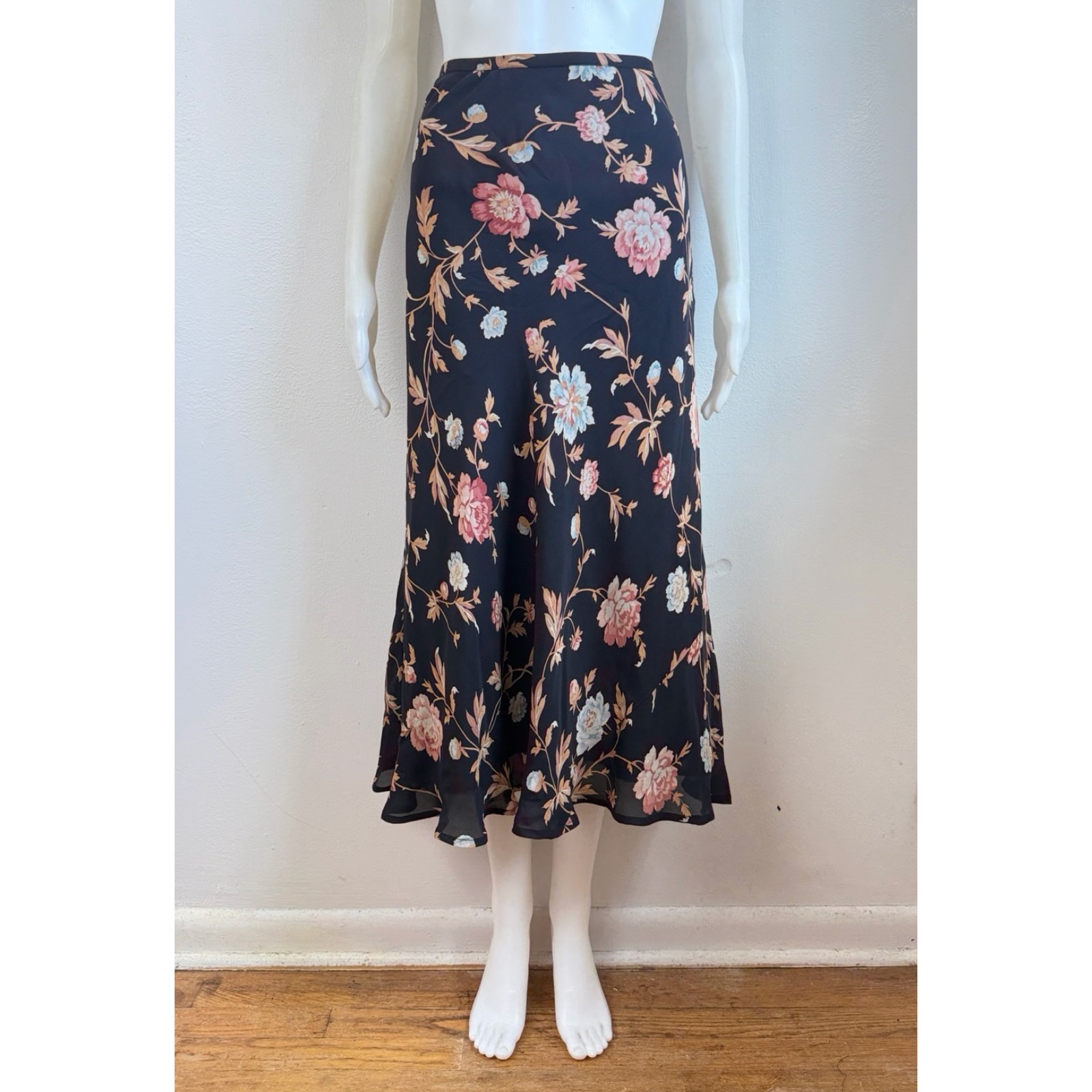 Vintage Black Floral Print Bias Cut Silk Skirt Size Small 6 29″ Waist Y2K Midi