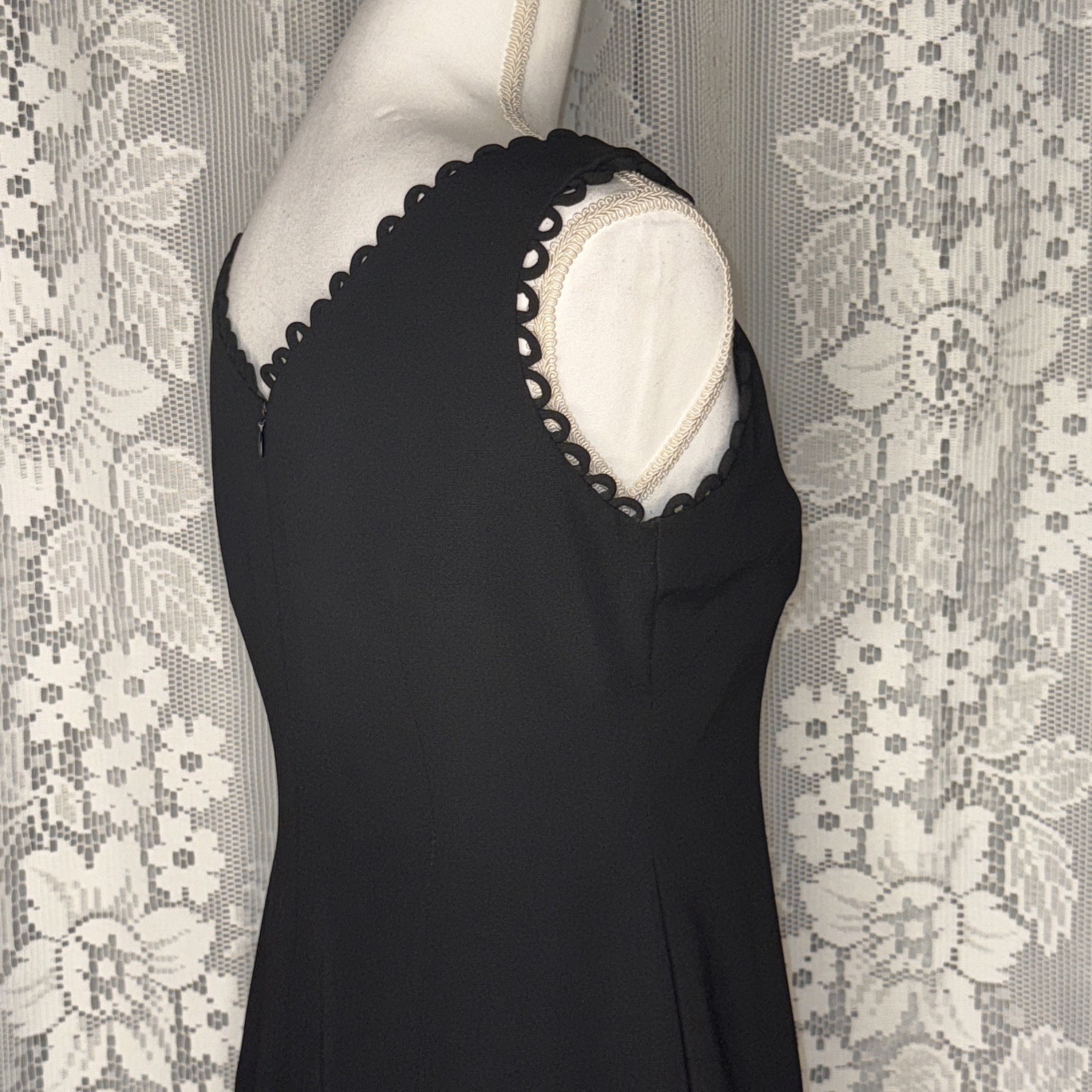 Vintage Danny & Nicole New York Little Black Sleeveless Lined Darted Dress 4P