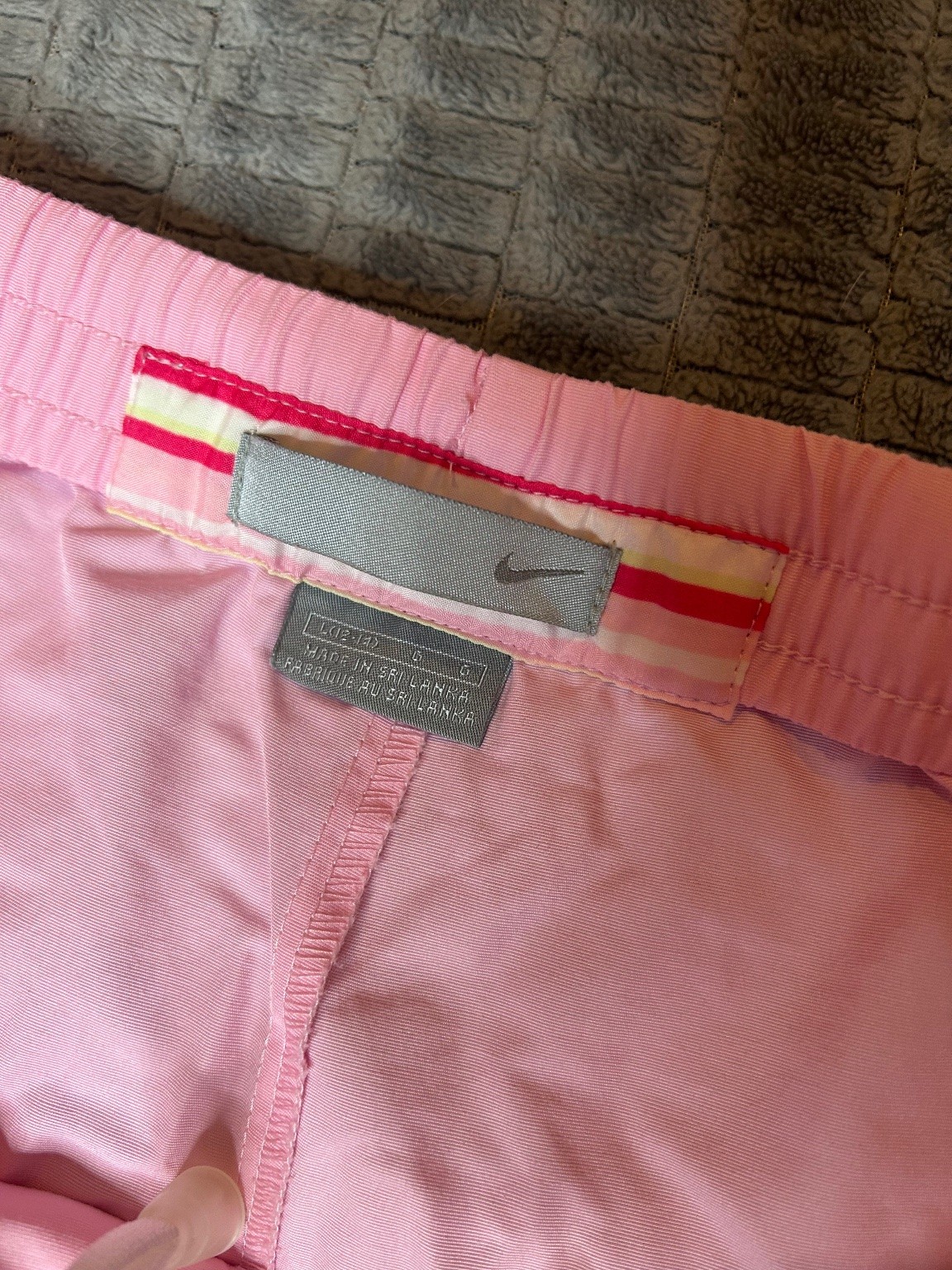 Nike Women’s Vintage Pink White Pants Size L 12-14 Drawstring Zipper