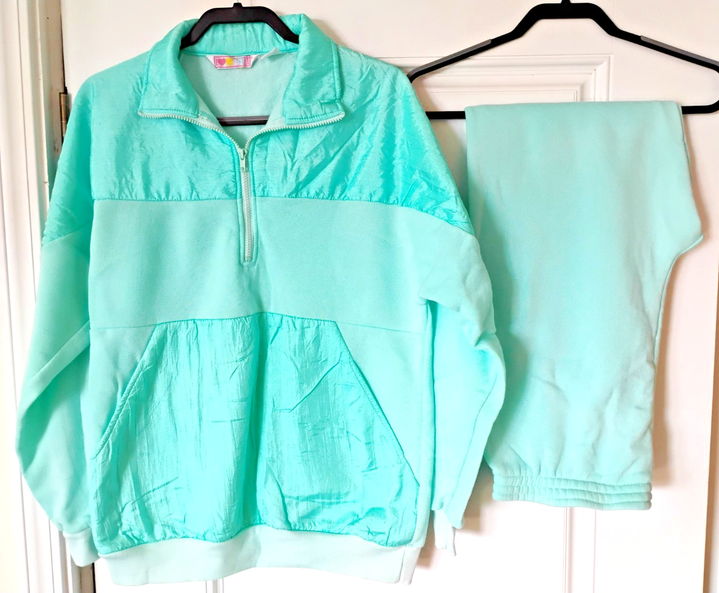 Vintage Retro Women’s 2 Piece 1970s Longstreet Size L Jogging Suit – 1/4 Zip Top