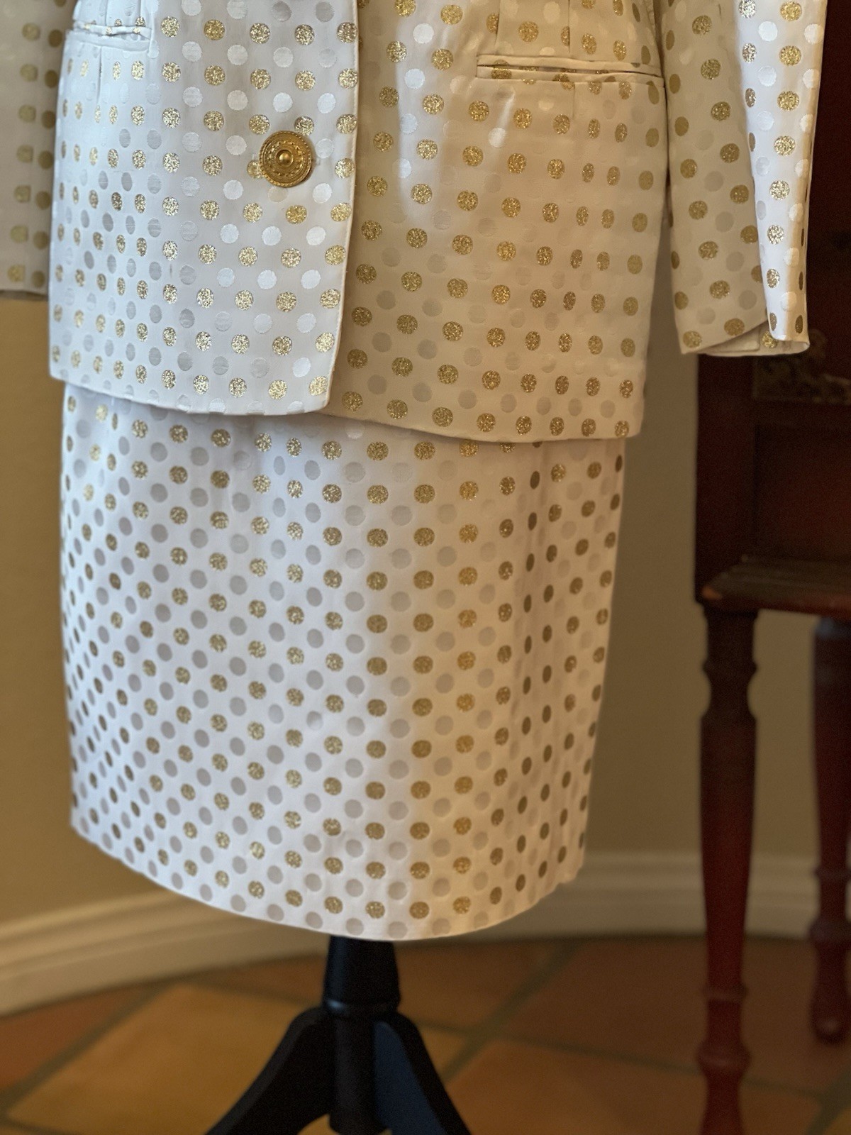 Vintage Criscione Suit Sz 6 Metallic Gold Polka Dot Straight Skirt Gold Buttons