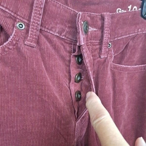 Gap 1969 Ladies Corduroy pants NWOT
