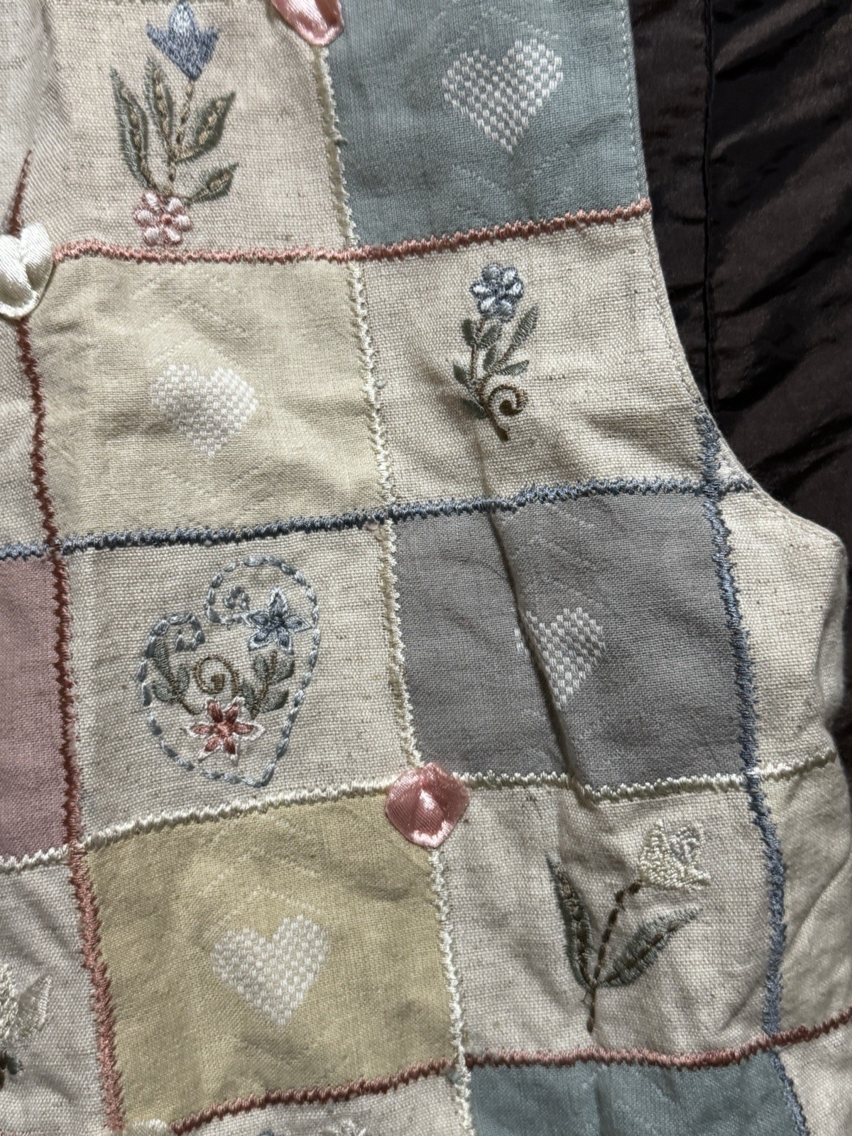 Tan Trums Hearts & Flowers Vest Cottagecore Lace Heart Buttons Cute Vtg 1990s