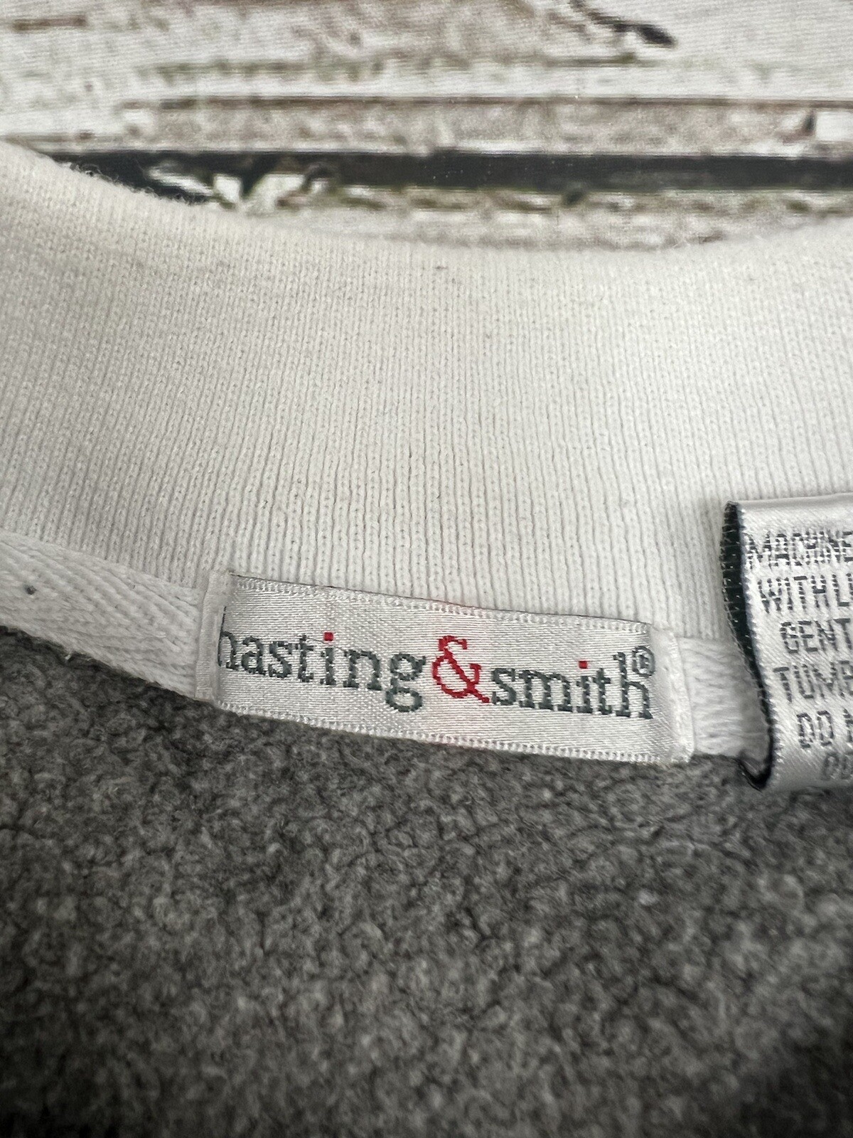 VTG Hasting & Smith Wildflowers Embroidered Women’s Collared Crewneck Sweater