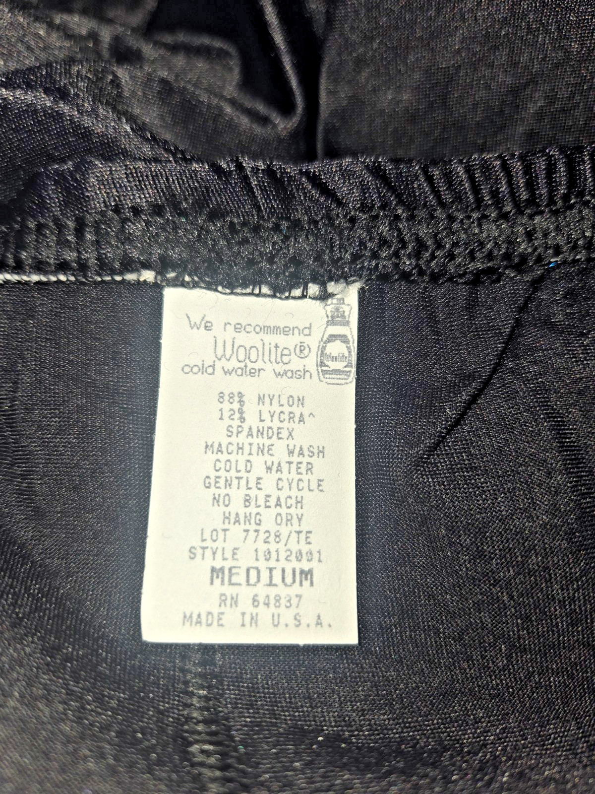 New NOS VTG Instant Replay M Nylon Lycra Bike Shorts Black 120/145 lbs 5’2 / 5’7