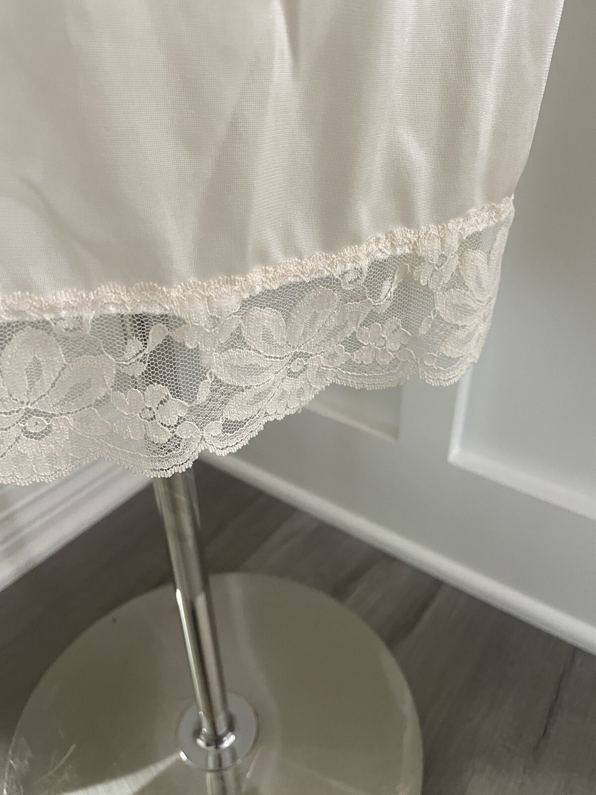 Lorraine Half Slip Beige Small Soft Blush Nylon Vintage 2″ Lace Hem