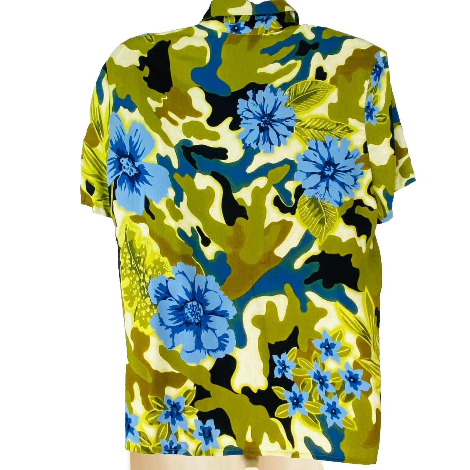 Vintage 1990s tropical print blouse, green camo blue floral rayon short sleeve M