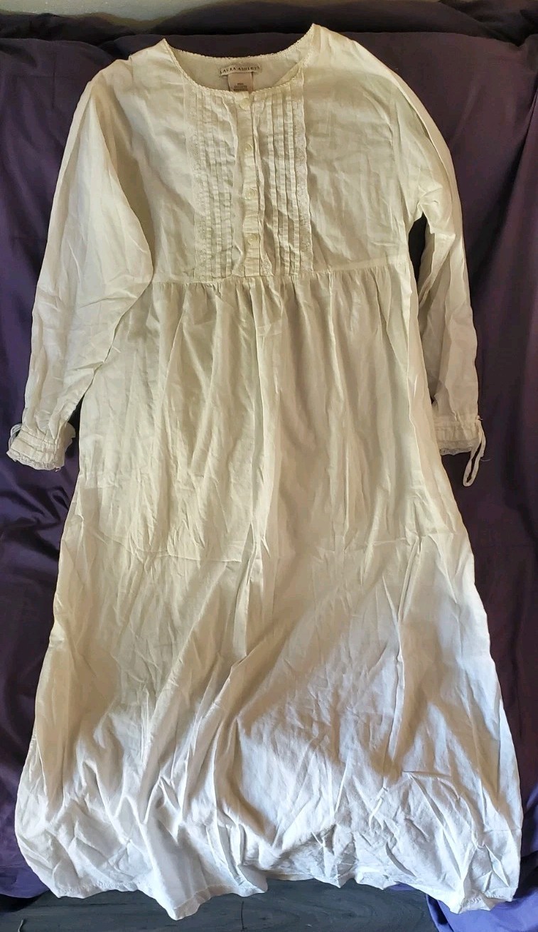 Vintage Laura Ashley Nightdress Cotton White Prairie Cottagecore Modest Sz S